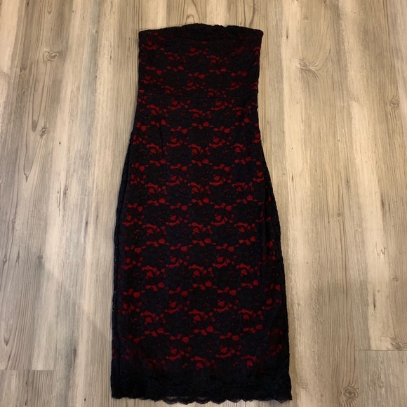 Express Dress - Picture 2 of 7